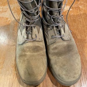 Men’s Military Boot size 10.5R